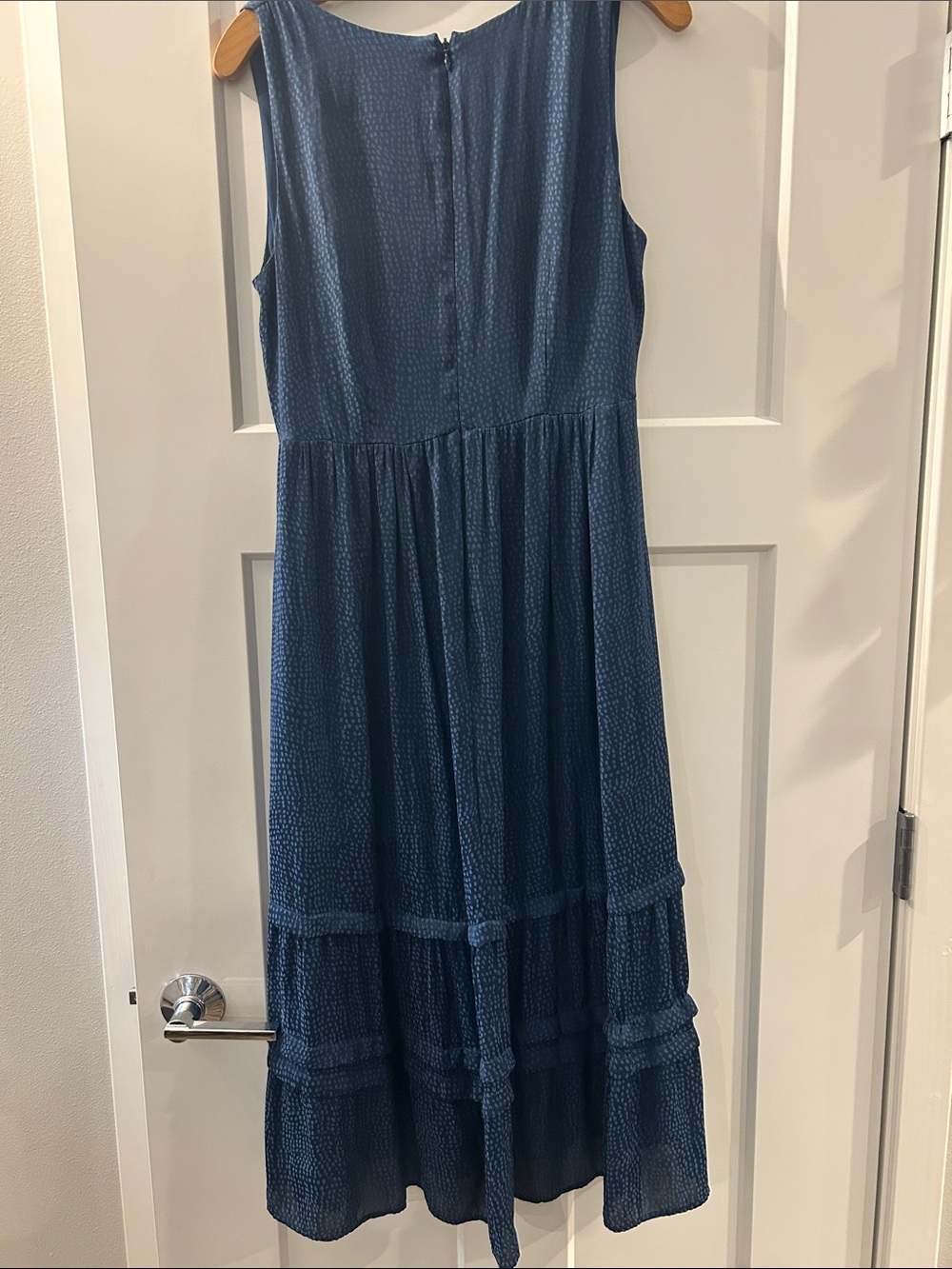 LOFT Navy V-Neck Textured Midi Dress - Picture 3 of 6